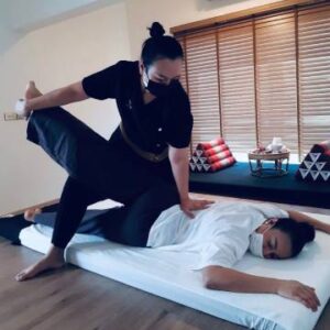 Traditional Thai Massage – Nuad Thai School Academy